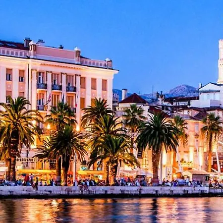 De Caris Palace Split